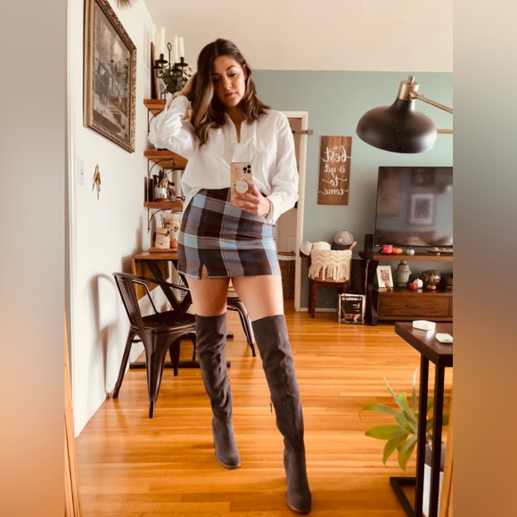 Mini Skirt - Picture 8 of 9